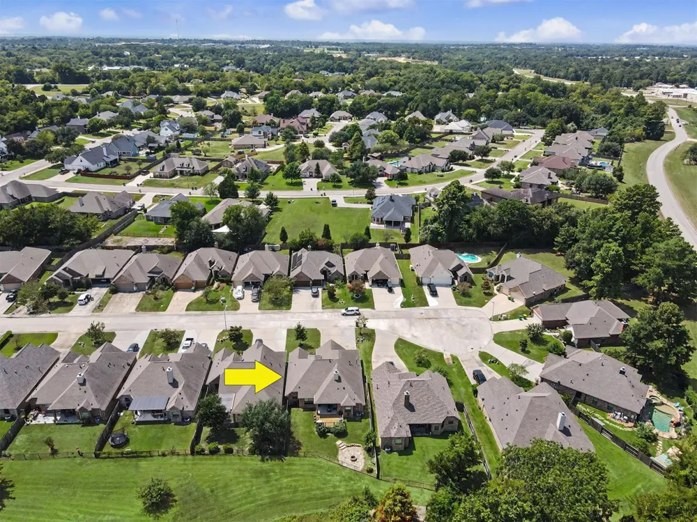 115 Racetrack Lane Montgomery, TX 77356