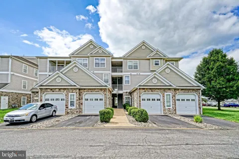 3303 S SAGAMORE DRIVE #I