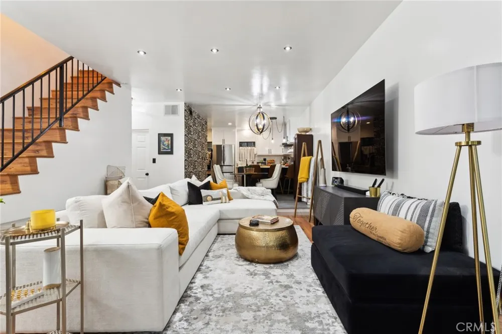 4260 Cedros #D Los Angeles, CA 91403