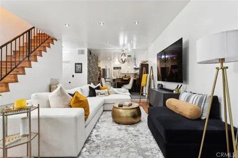 4260 Cedros #D