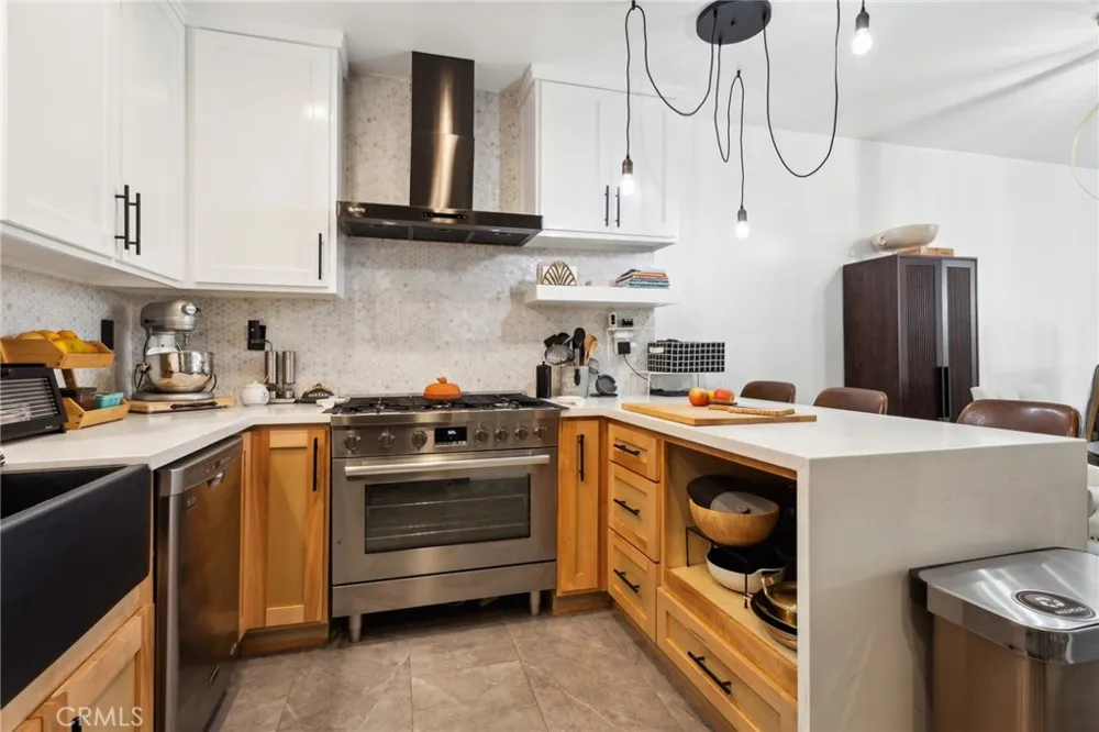4260 Cedros #D Los Angeles, CA 91403