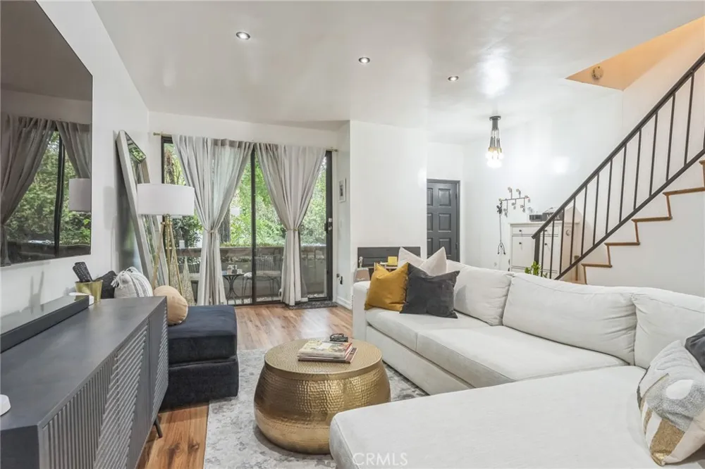 4260 Cedros #D Los Angeles, CA 91403