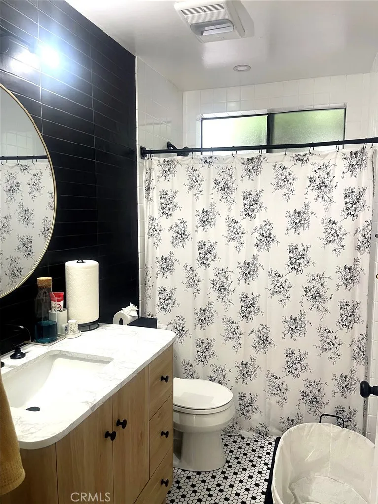 4260 Cedros #D Los Angeles, CA 91403
