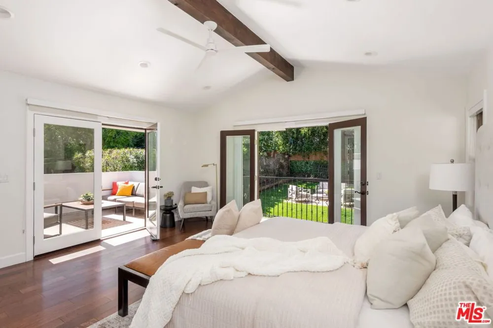 1945 Fairburn Avenue Los Angeles, CA 90025