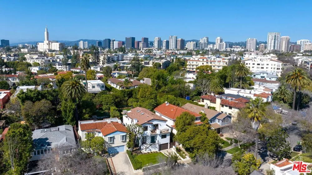 1945 Fairburn Avenue Los Angeles, CA 90025