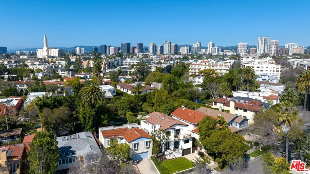 1945 Fairburn Avenue Los Angeles, CA 90025