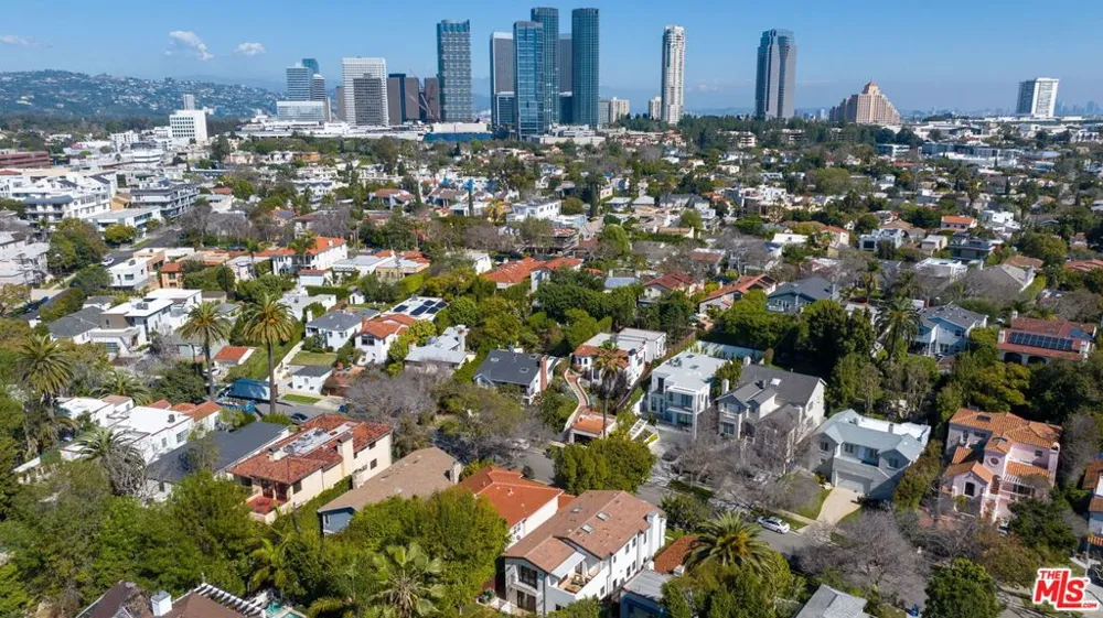 1945 Fairburn Avenue Los Angeles, CA 90025
