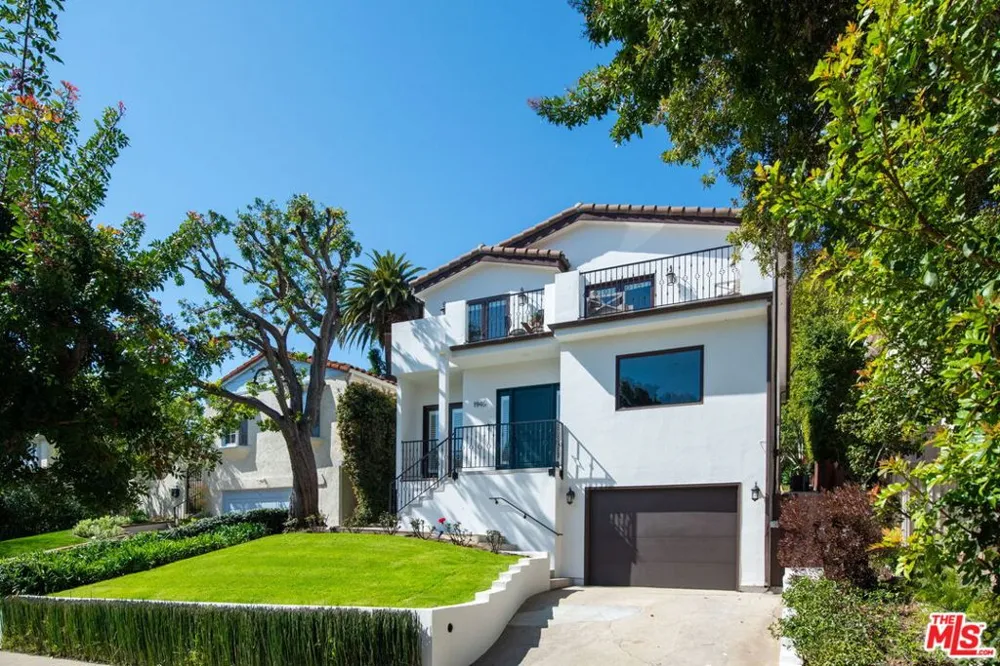 1945 Fairburn Avenue Los Angeles, CA 90025