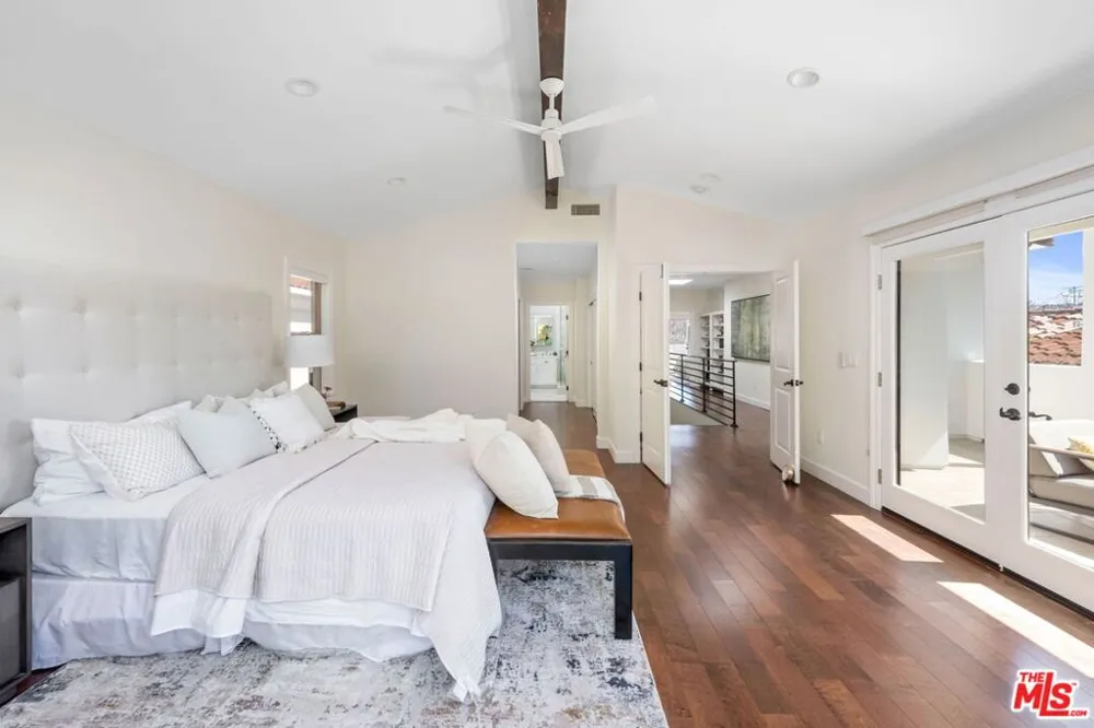 1945 Fairburn Avenue Los Angeles, CA 90025