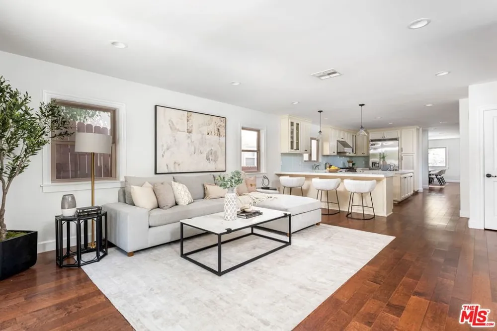 1945 Fairburn Avenue Los Angeles, CA 90025