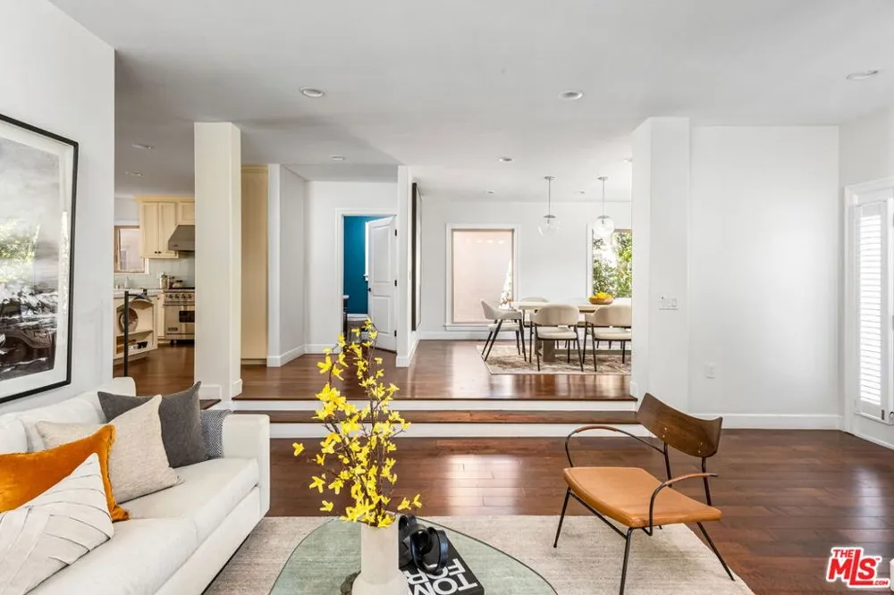 1945 Fairburn Avenue Los Angeles, CA 90025