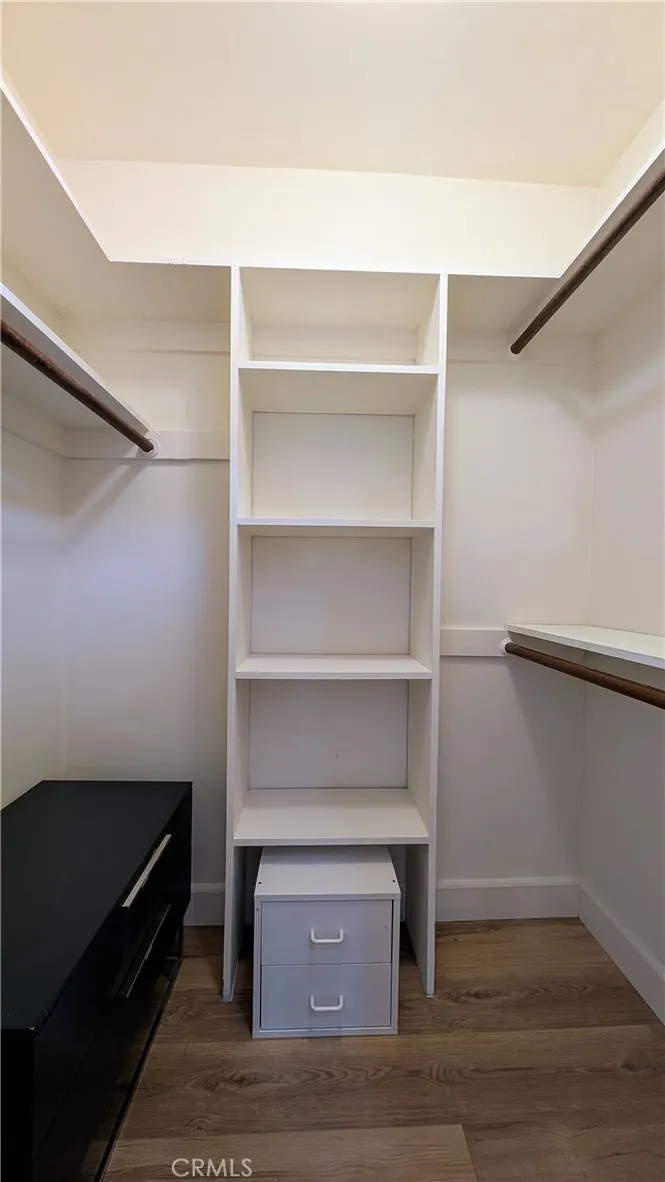 1300 Midvale Avenue #211 Los Angeles, CA 90024