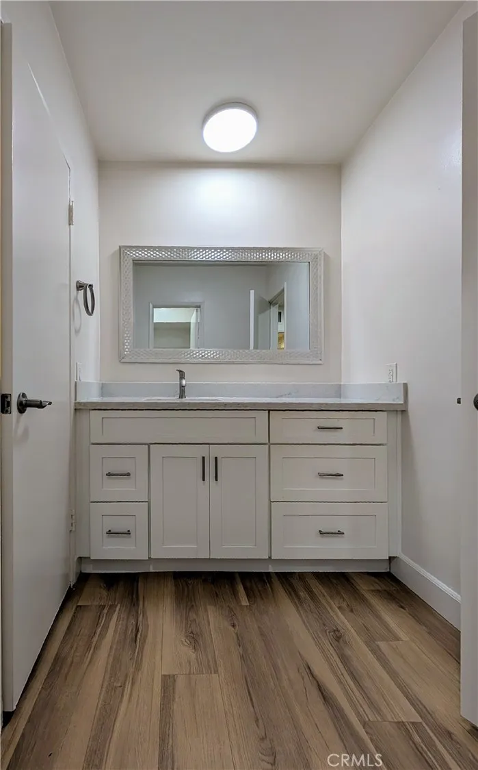 1300 Midvale Avenue #211 Los Angeles, CA 90024