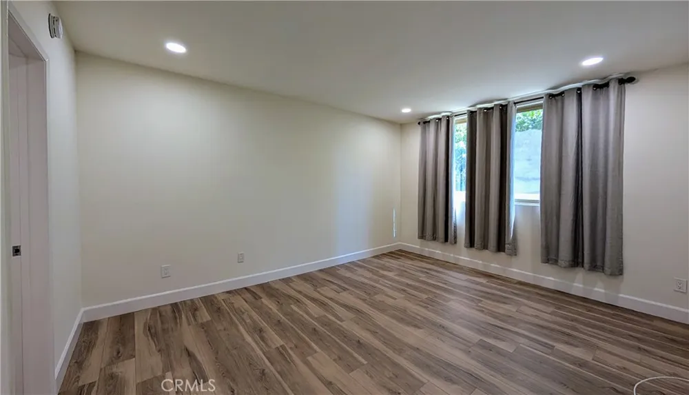 1300 Midvale Avenue #211 Los Angeles, CA 90024