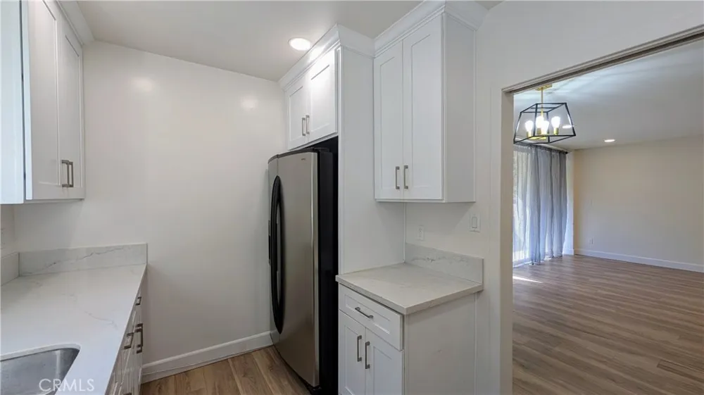 1300 Midvale Avenue #211 Los Angeles, CA 90024