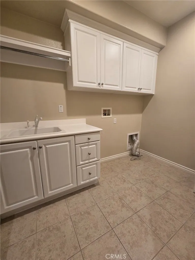 8227 Lost River Road Eastvale, CA 92880