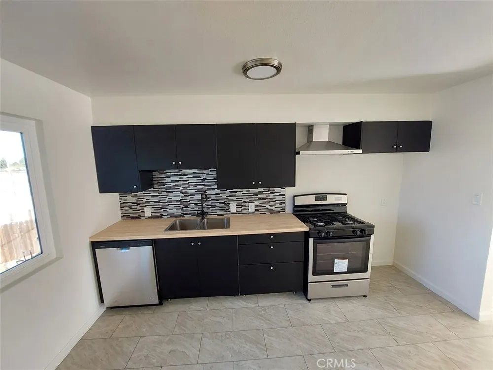 136 W Saginaw Way #202 Fresno, CA 93705