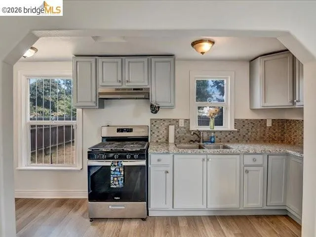 2487 E Sonora St Stockton, CA 95205