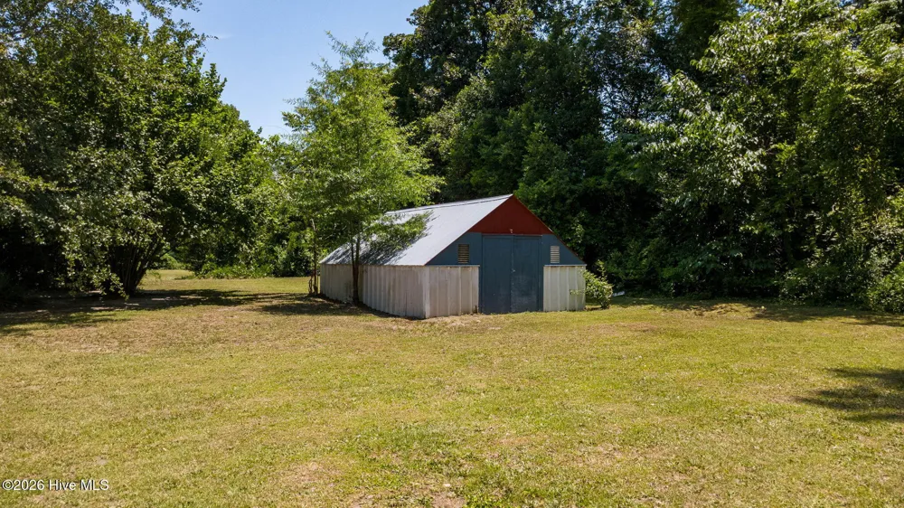 108 Mcnatt Street Maxton, NC 28364