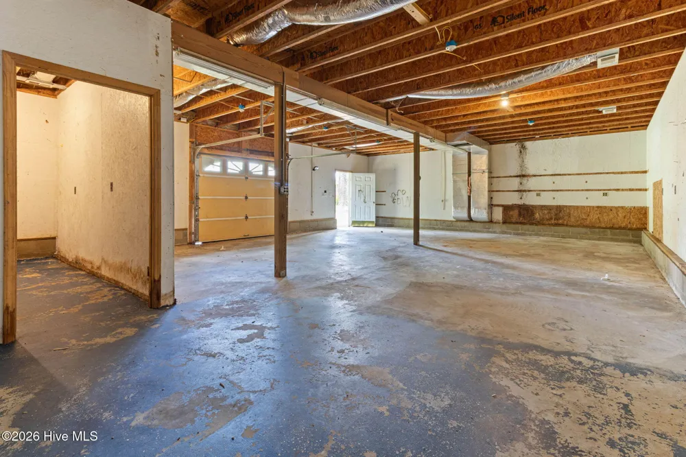 108 Mcnatt Street Maxton, NC 28364