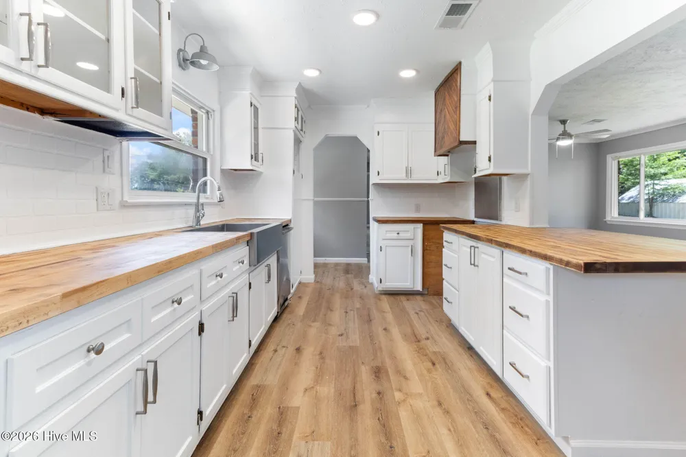 108 Mcnatt Street Maxton, NC 28364