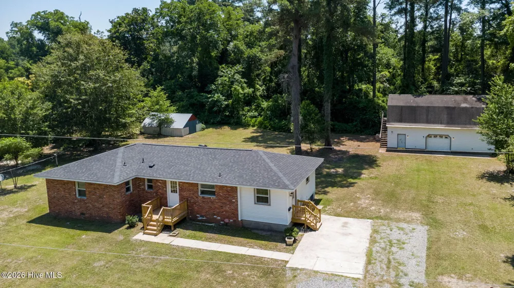 108 Mcnatt Street Maxton, NC 28364