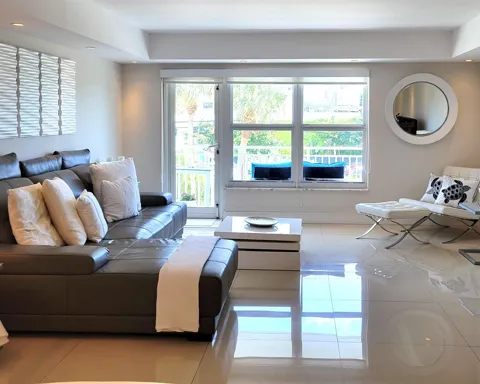 3000 E SUNRISE BOULEVARD #2B