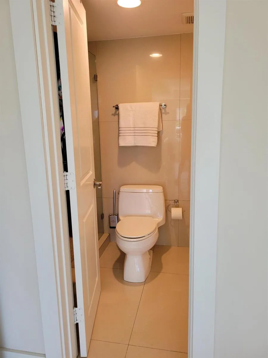 3000 E SUNRISE BOULEVARD #2B Fort Lauderdale, FL 33304