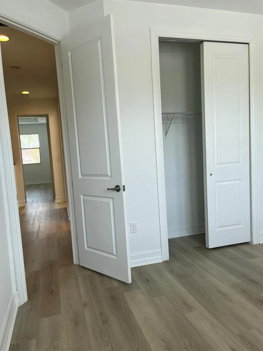 1393 SW 115th Avenue Pembroke Pines, FL 33025
