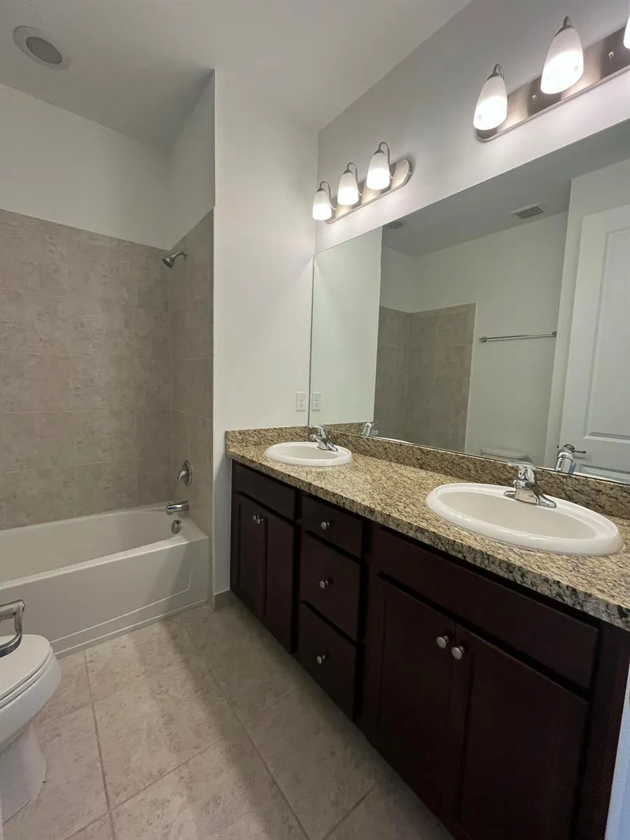1393 SW 115th Avenue Pembroke Pines, FL 33025
