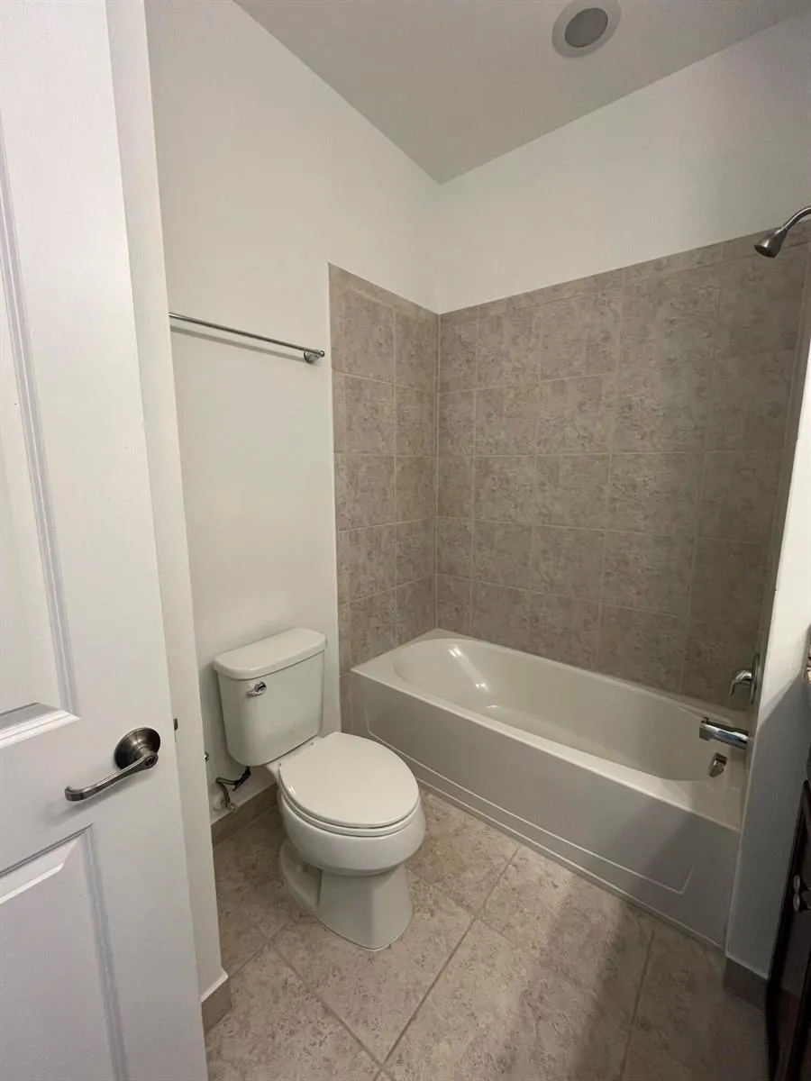 1393 SW 115th Avenue Pembroke Pines, FL 33025