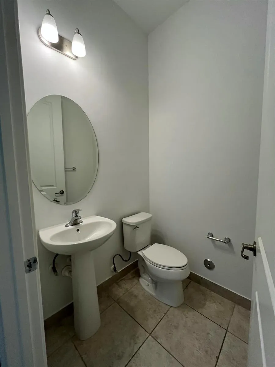1393 SW 115th Avenue Pembroke Pines, FL 33025