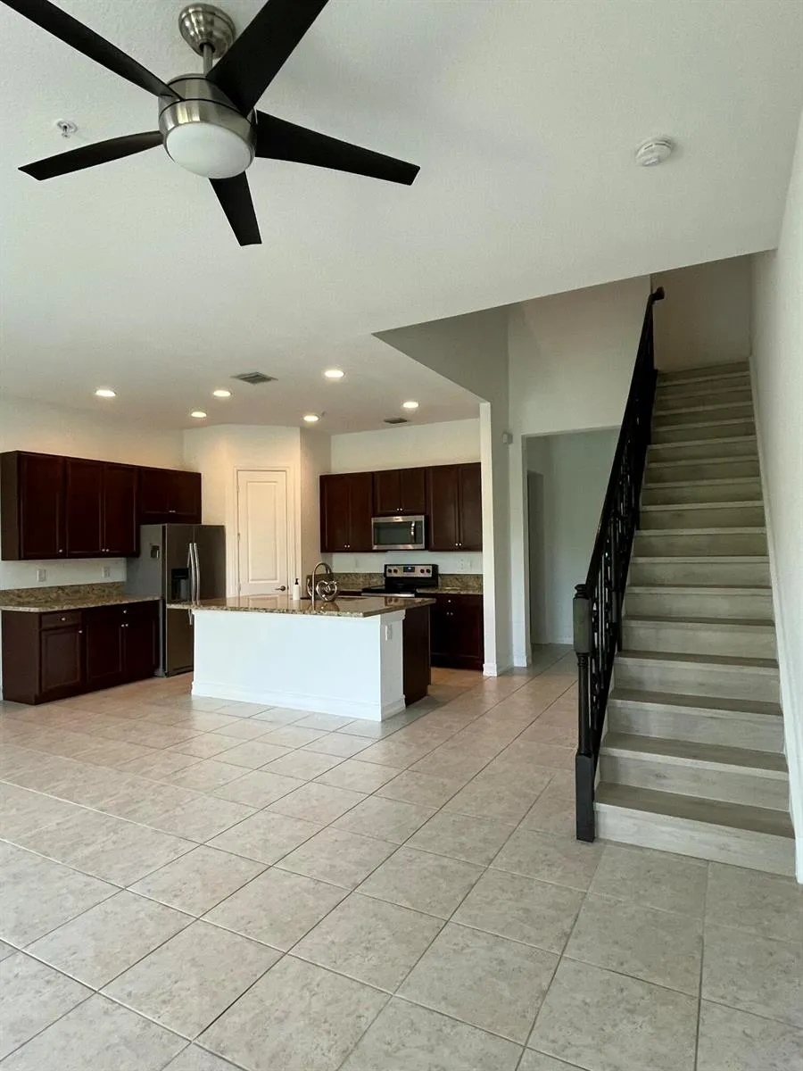 1393 SW 115th Avenue Pembroke Pines, FL 33025
