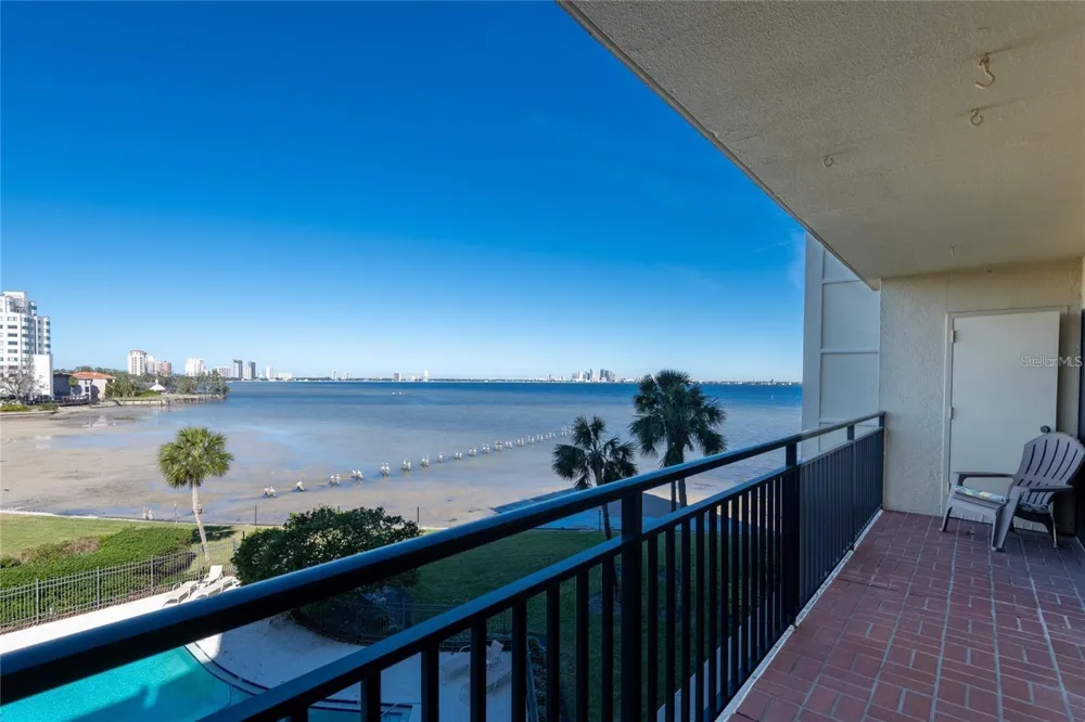5020 BAYSHORE #403 Tampa, FL 33611
