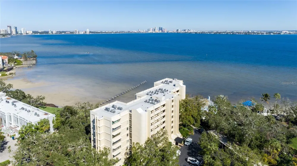 5020 BAYSHORE #403 Tampa, FL 33611