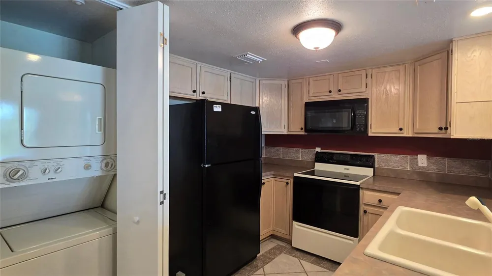 5020 BAYSHORE BOULEVARD #403 Tampa, FL 33611