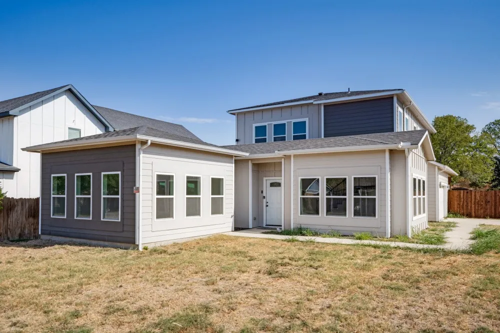 315 Lois Street Roanoke, TX 76262