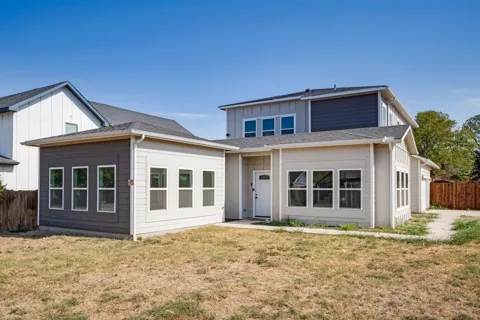315 Lois Street