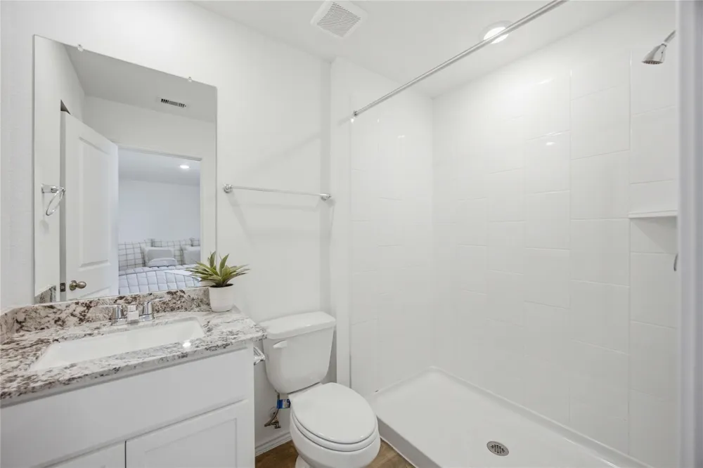 6021 Pineapple Street Houston, TX 77048