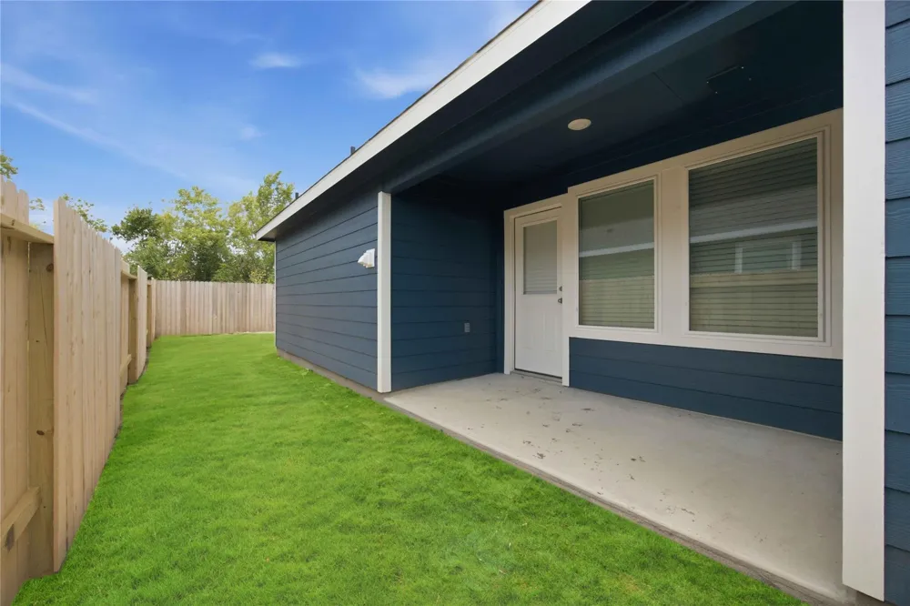 6021 Pineapple Street Houston, TX 77048