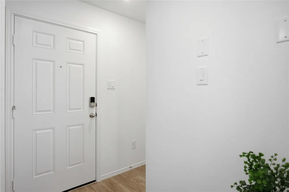 6021 Pineapple Street Houston, TX 77048