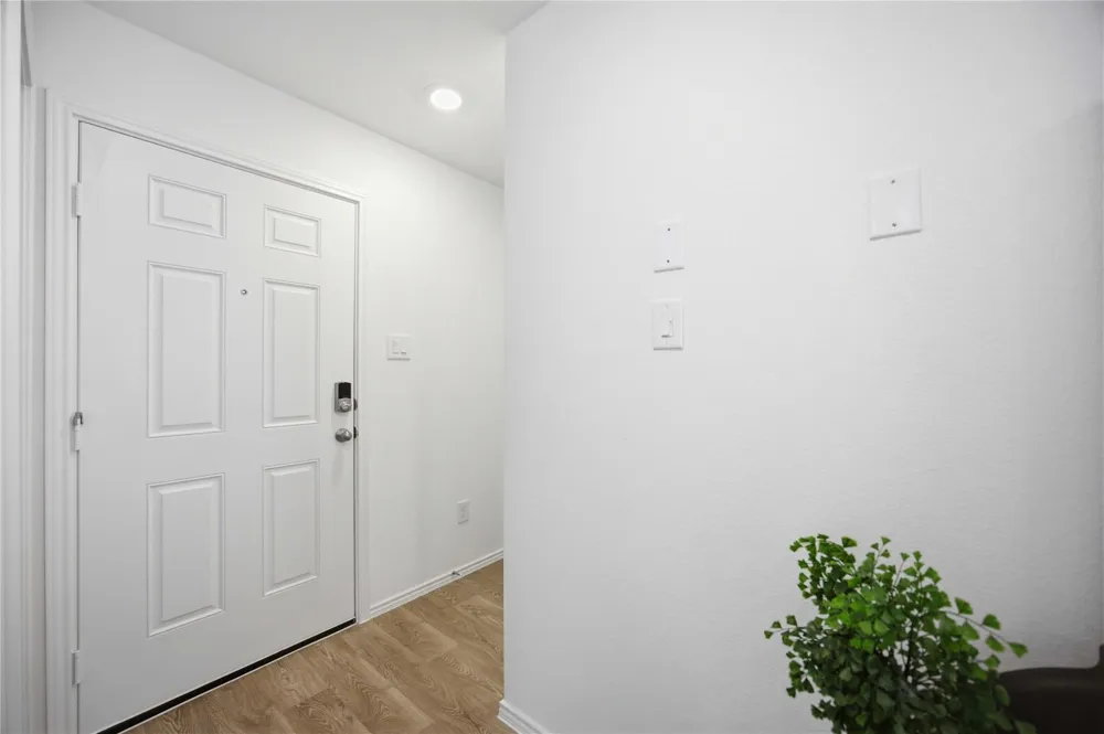6021 Pineapple Street Houston, TX 77048