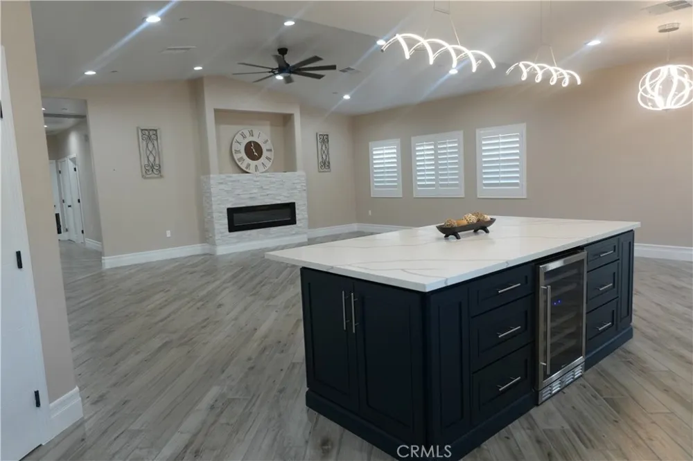5954 Clifton Riverside, CA 92504