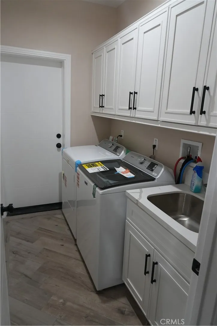 5954 Clifton Riverside, CA 92504