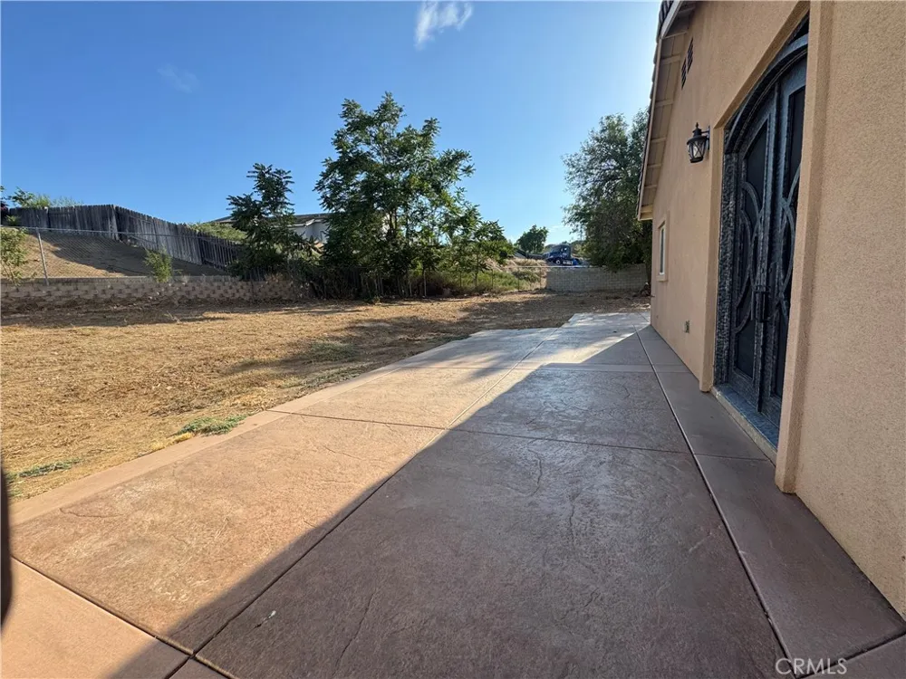 5954 Clifton Riverside, CA 92504