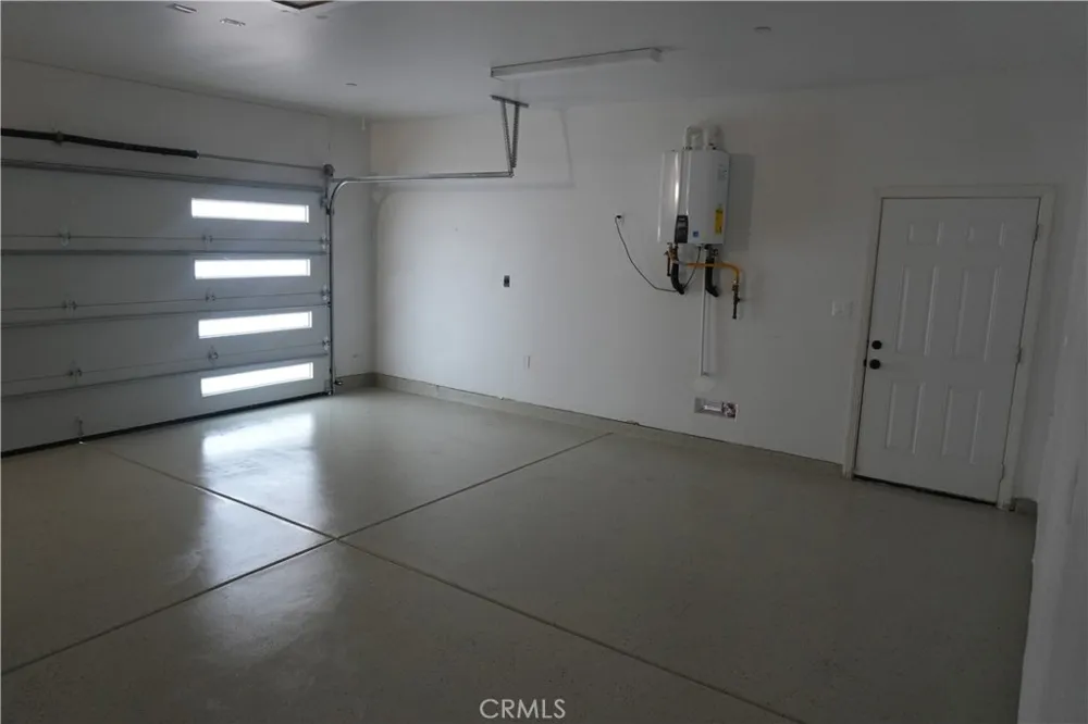 5954 Clifton Riverside, CA 92504