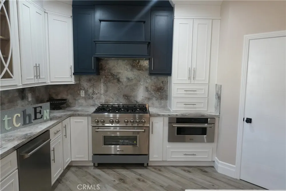 5954 Clifton Riverside, CA 92504