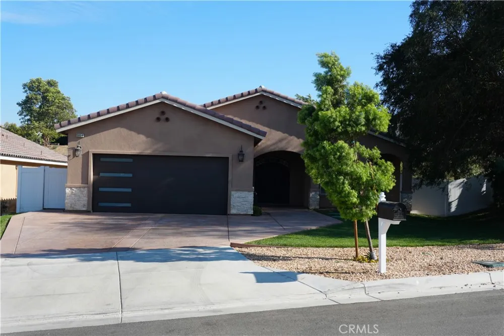 5954 Clifton Riverside, CA 92504