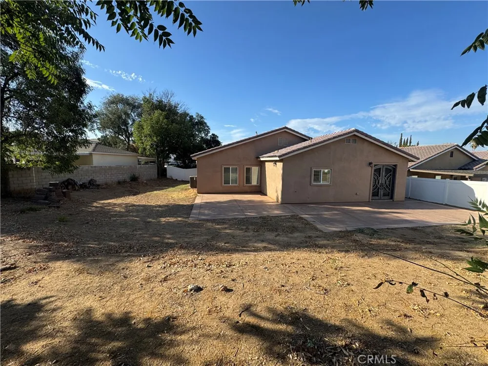 5954 Clifton Riverside, CA 92504