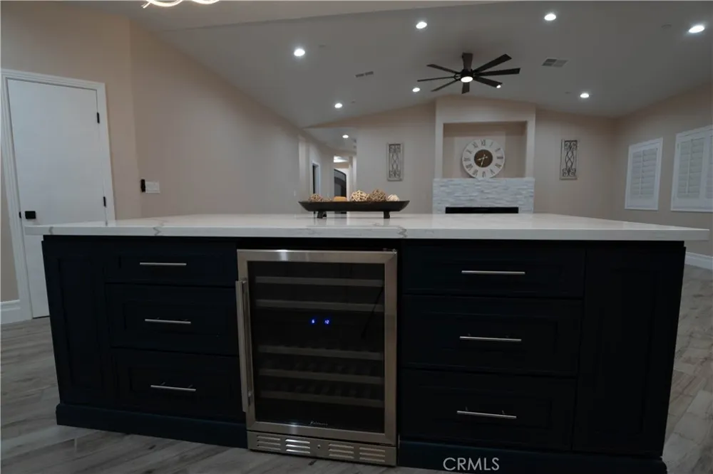 5954 Clifton Riverside, CA 92504